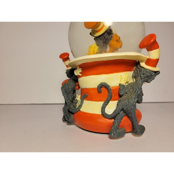 Dr. Seuss The Cat in the Hat Snowglobe In A Hat That’s What Friends Are For - Picture 7 of 16